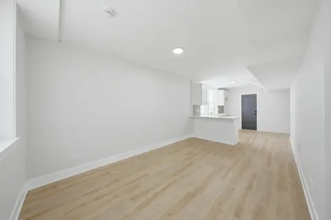 646 West 47th Place Chicago IL 60638