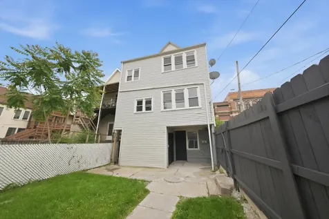 646 West 47th Place Chicago IL 60638