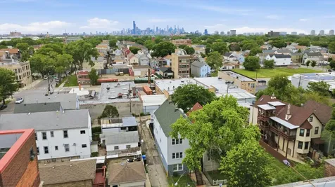 646 West 47th Place Chicago IL 60638