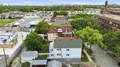 646 West 47th Place Chicago IL 60638