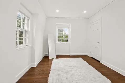 2766 Asbury Avenue Evanston IL 60201