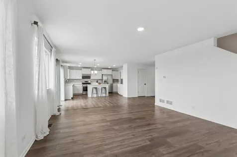 1804 Moran Drive Shorewood IL 60404
