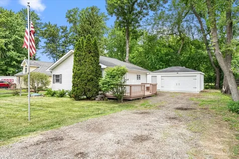 2622 West Emerald Court Mchenry IL 60051