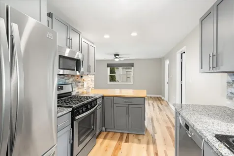 2622 West Emerald Court Mchenry IL 60051