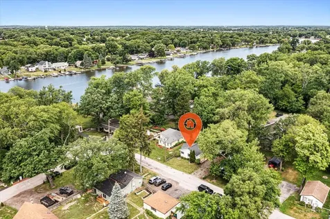 2622 West Emerald Court Mchenry IL 60051
