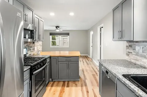 2622 West Emerald Court Mchenry IL 60051