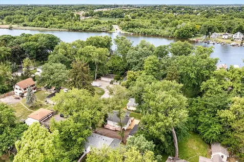 2622 West Emerald Court Mchenry IL 60051