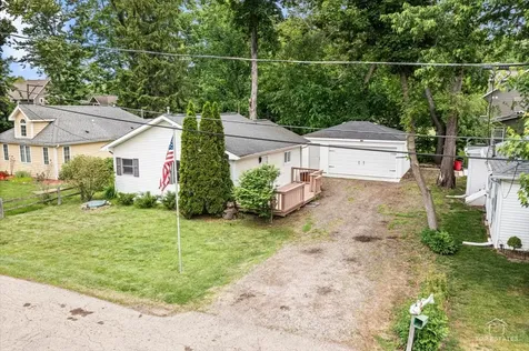 2622 West Emerald Court Mchenry IL 60051