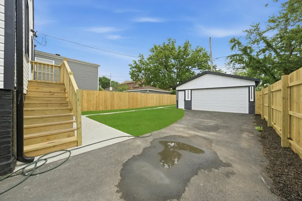 1513 West 61st Street Chicago IL 60636