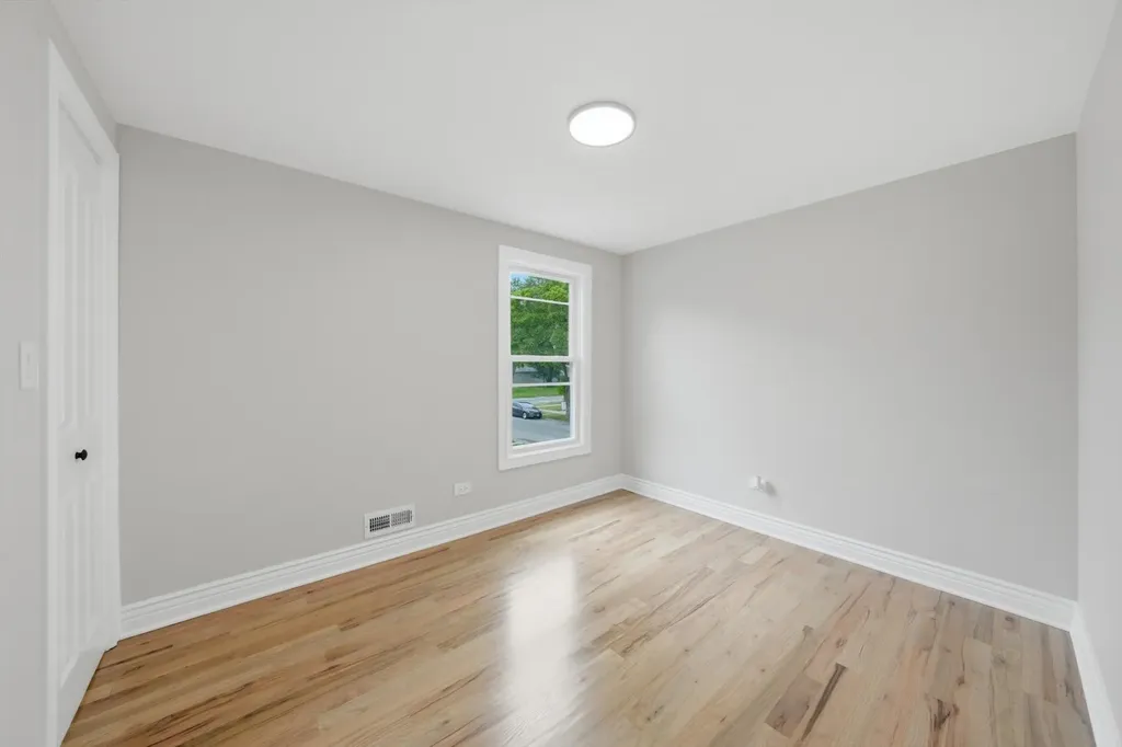 1513 West 61st Street Chicago IL 60636