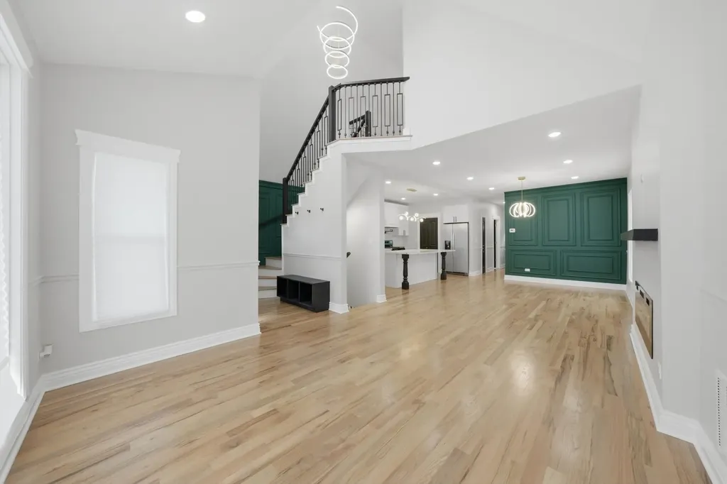 1513 West 61st Street Chicago IL 60636