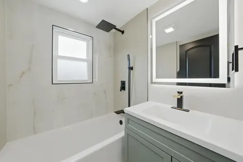 1513 West 61st Street Chicago IL 60636