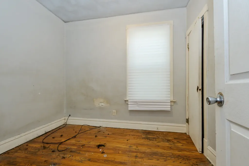 10320 South Indiana Avenue Chicago IL 60628