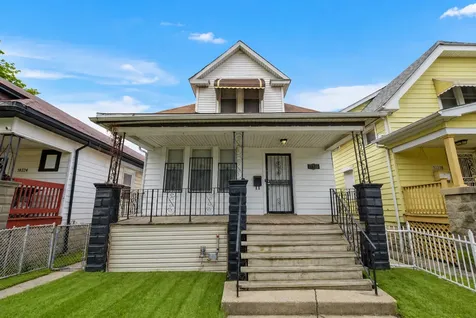 10320 South Indiana Avenue Chicago IL 60628