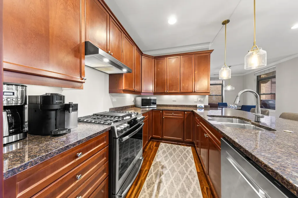 1908 West Irving Park Road Chicago IL 60613