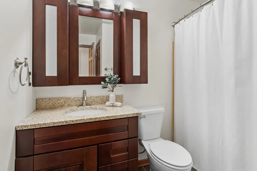 28W691 Leverenz Road Naperville IL 60564