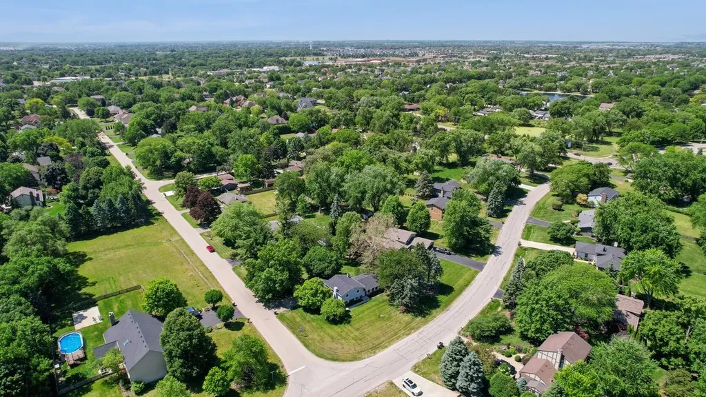 28W691 Leverenz Road Naperville IL 60564