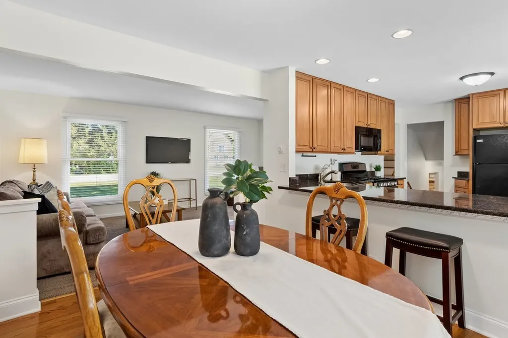 28W691 Leverenz Road Naperville IL 60564