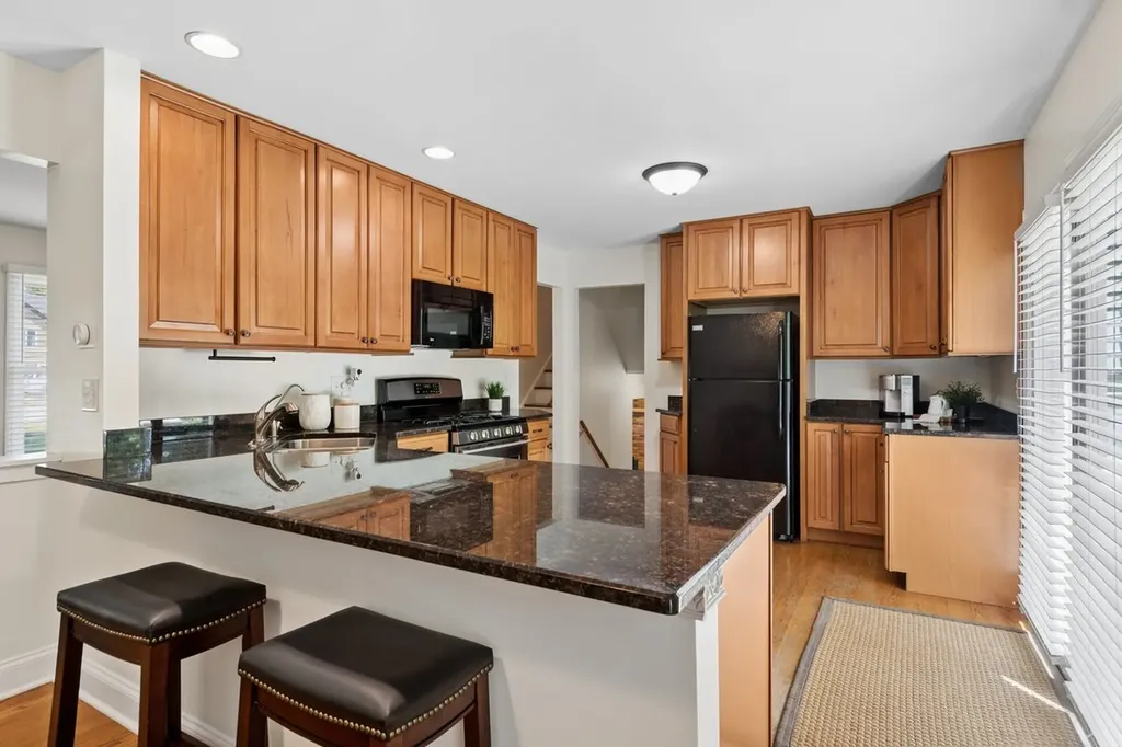 28W691 Leverenz Road Naperville IL 60564