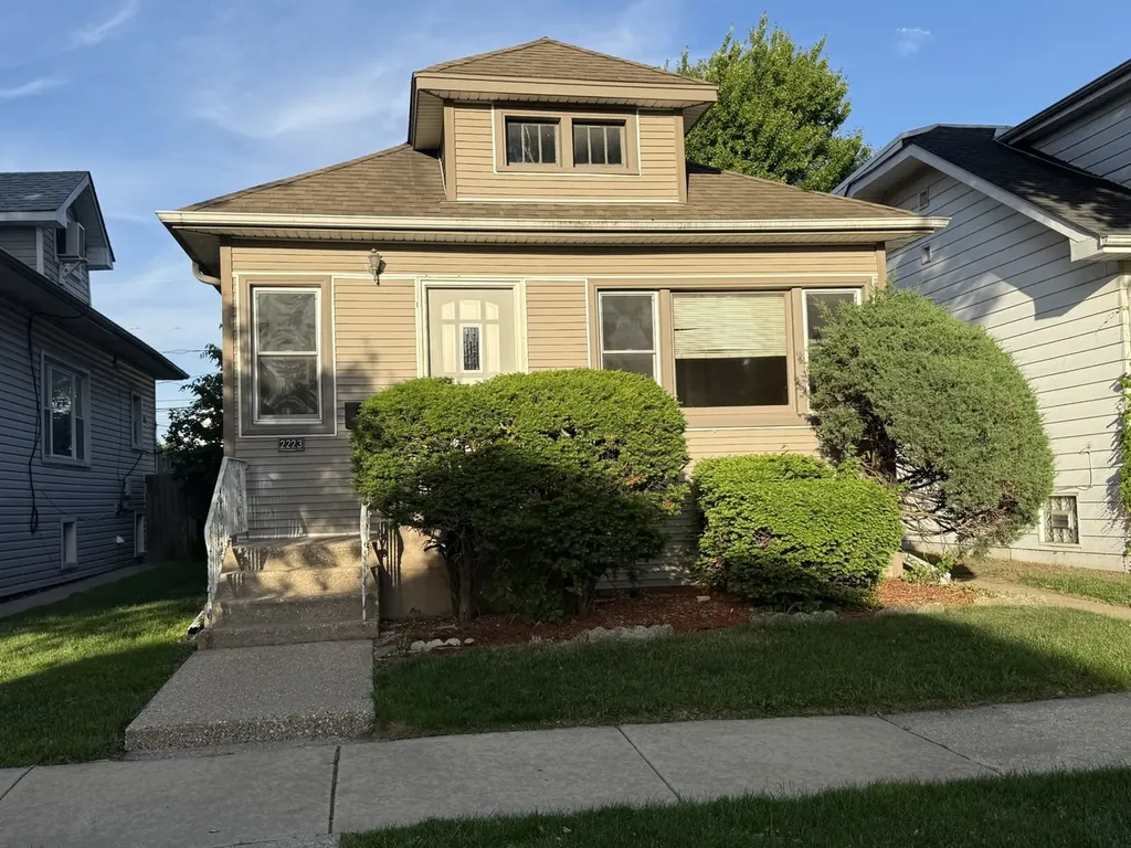 2223 North 74th Avenue Elmwood Park IL 60707