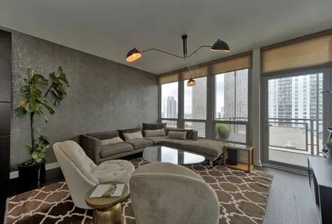 565 West Quincy Street Chicago IL 60661