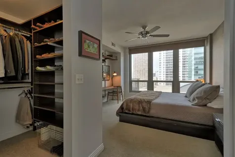 565 West Quincy Street Chicago IL 60661