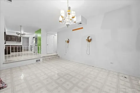 1080 Harvard Lane Buffalo Grove IL 60089