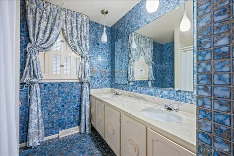 1080 Harvard Lane Buffalo Grove IL 60089