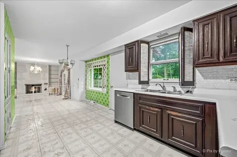 1080 Harvard Lane Buffalo Grove IL 60089