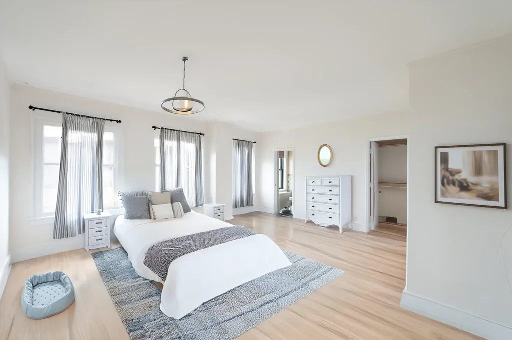 5300 South Shore Drive Chicago IL 60615
