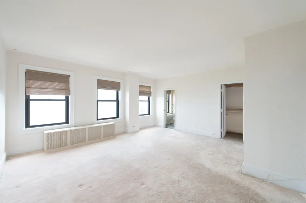 5300 South Shore Drive Chicago IL 60615