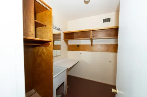 5300 South Shore Drive Chicago IL 60615