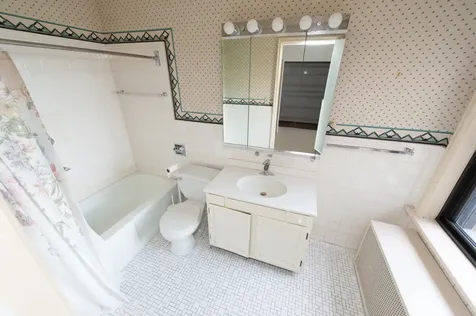 5300 South Shore Drive Chicago IL 60615