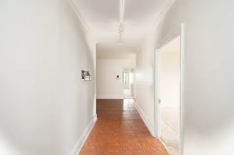 5300 South Shore Drive Chicago IL 60615