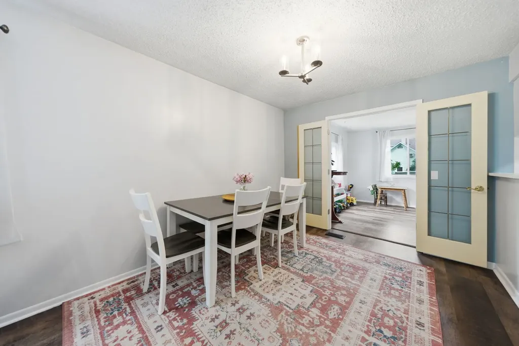 2S445 Sanchez Drive Warrenville IL 60555