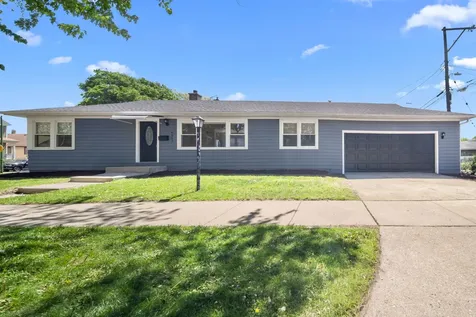 6207 West Eastwood Avenue Chicago IL 60630