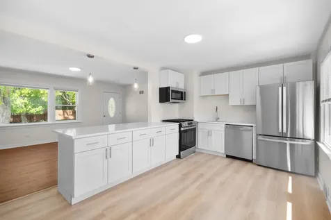 6207 West Eastwood Avenue Chicago IL 60630