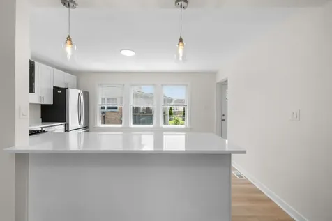 6207 West Eastwood Avenue Chicago IL 60630