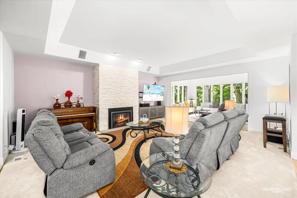 63 Muirfield Circle Wheaton IL 60189