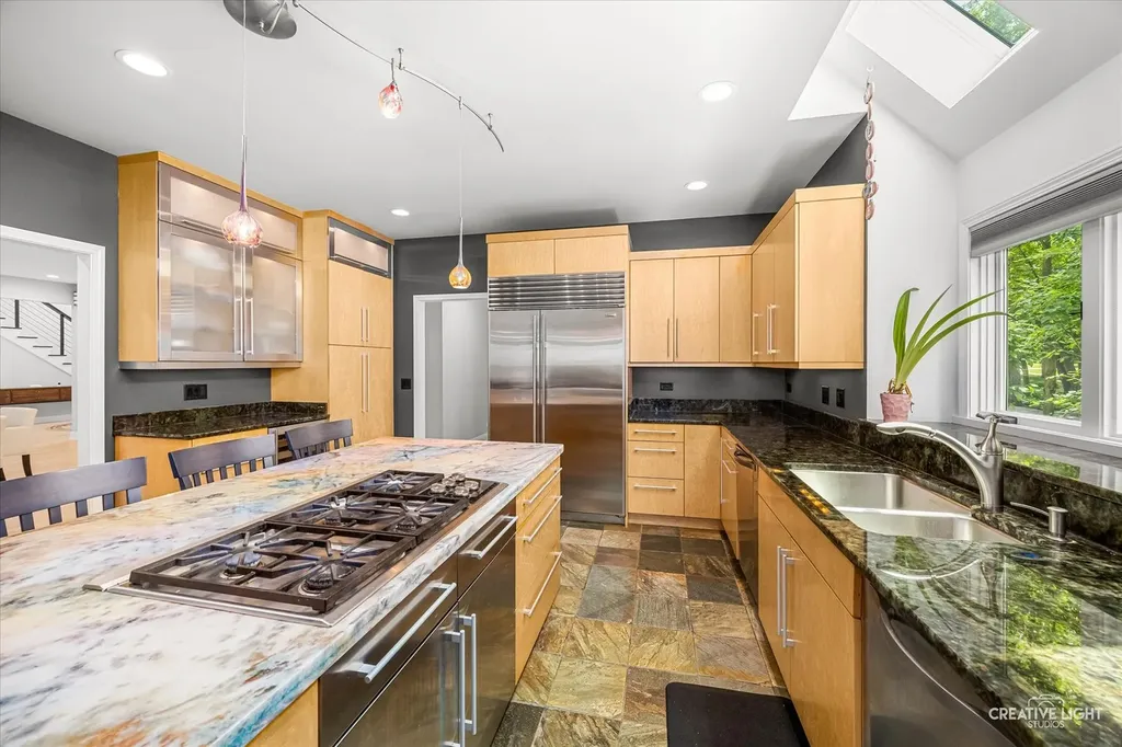 63 Muirfield Circle Wheaton IL 60189