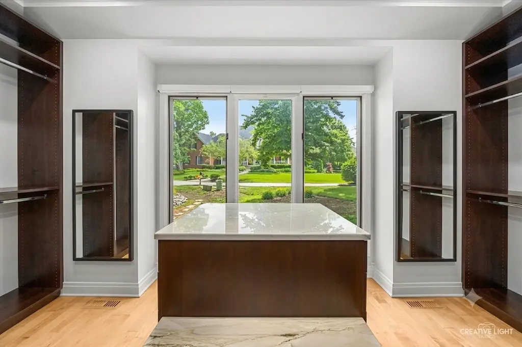63 Muirfield Circle Wheaton IL 60189