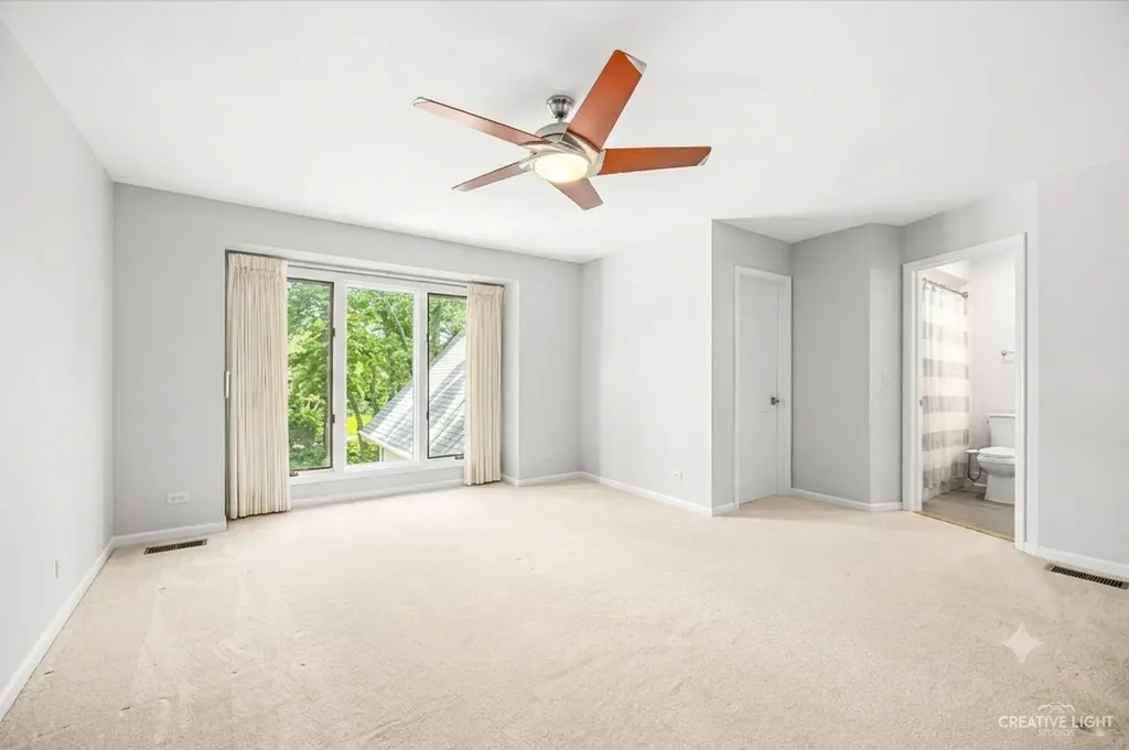 63 Muirfield Circle Wheaton IL 60189