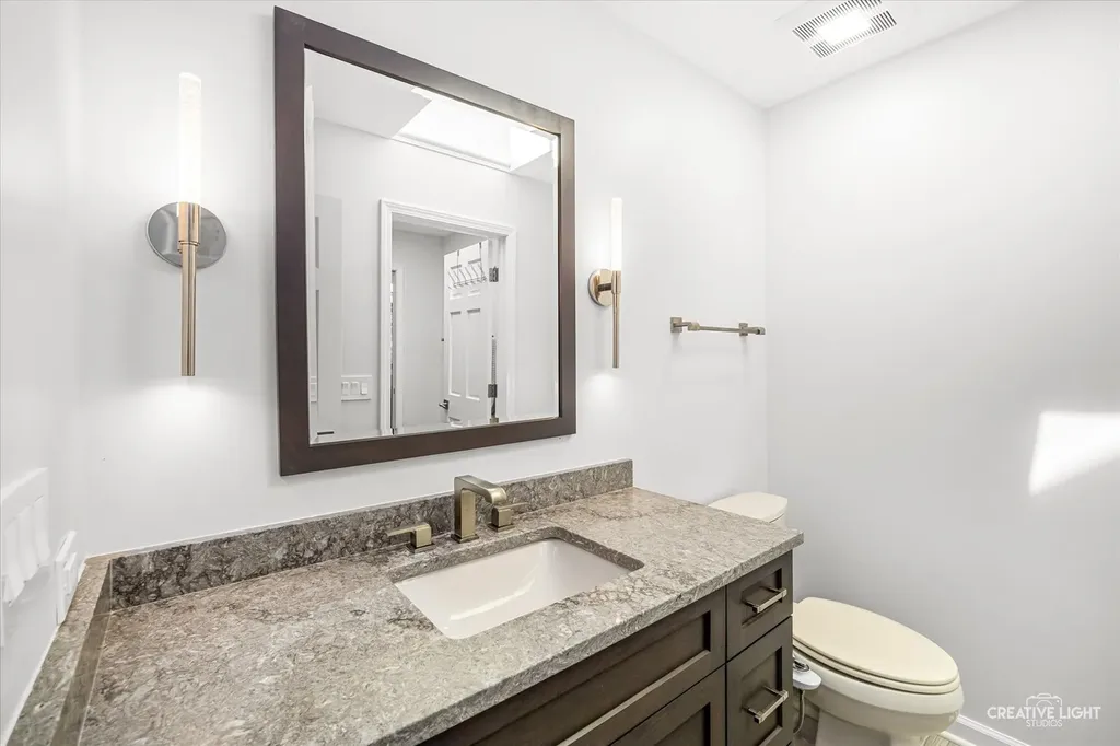 63 Muirfield Circle Wheaton IL 60189