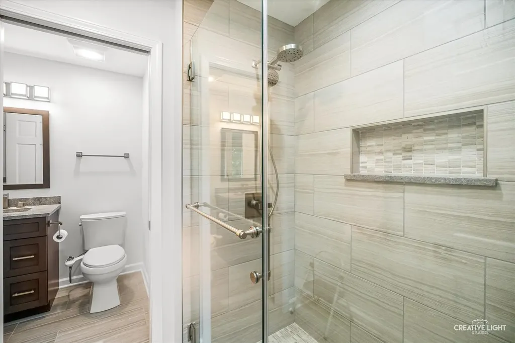 63 Muirfield Circle Wheaton IL 60189