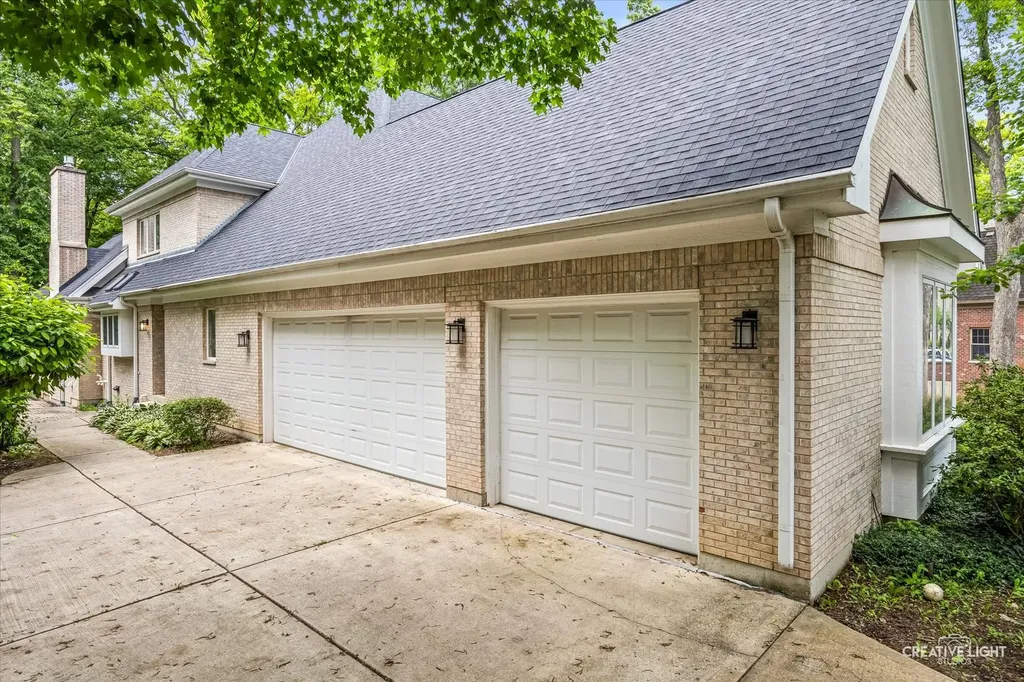 63 Muirfield Circle Wheaton IL 60189