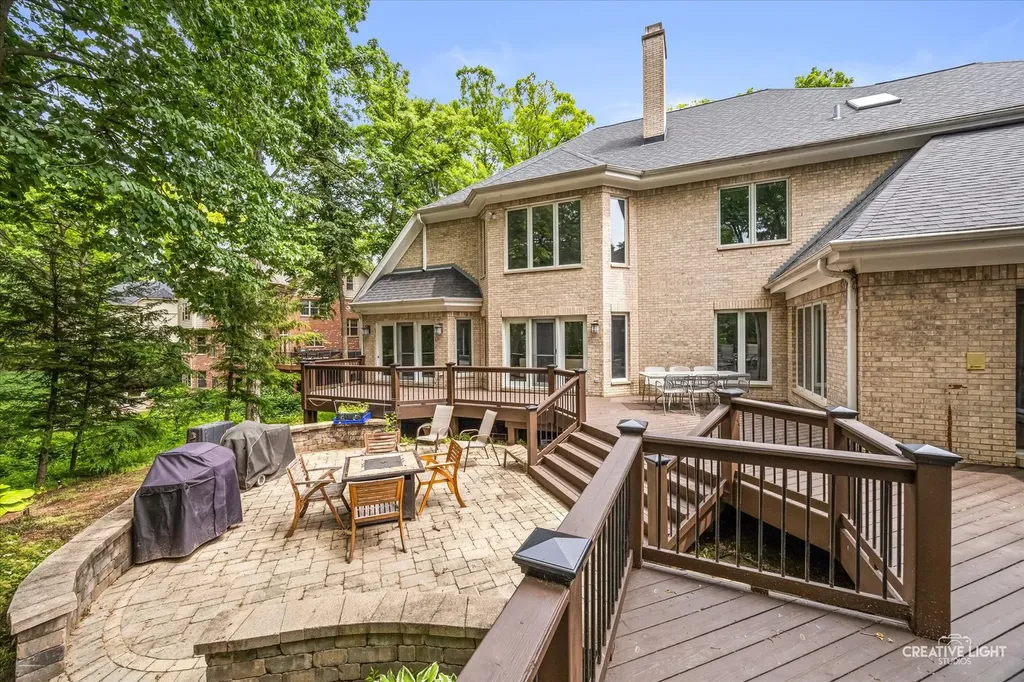 63 Muirfield Circle Wheaton IL 60189