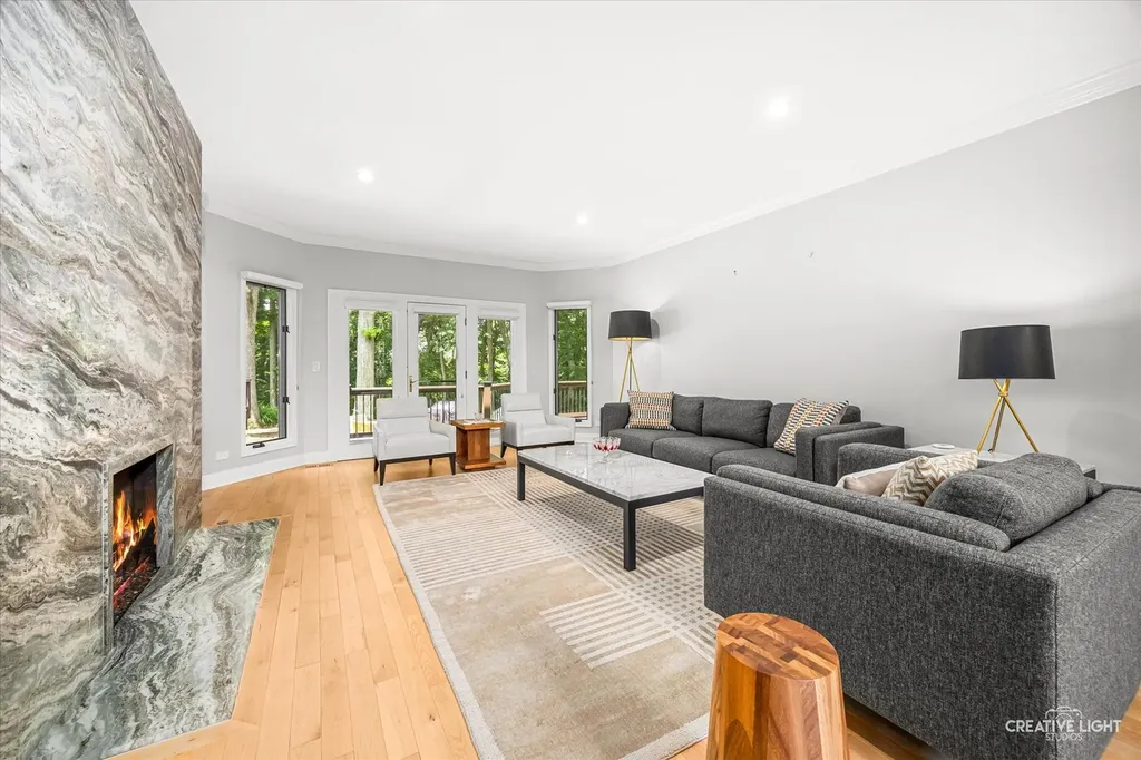 63 Muirfield Circle Wheaton IL 60189