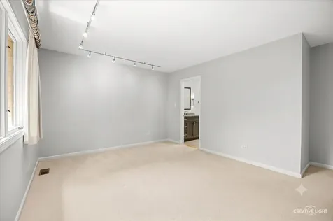63 Muirfield Circle Wheaton IL 60189