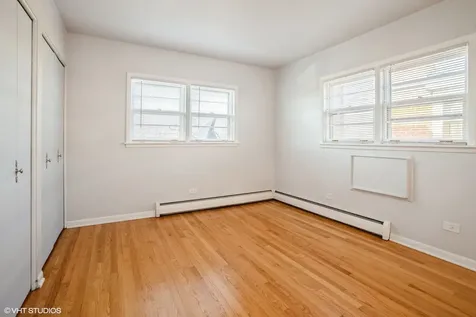 1022 Arnold Court Des Plaines IL 60016