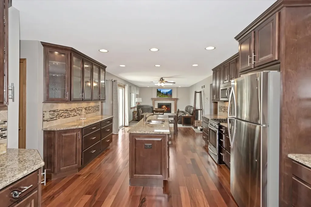 7708 Palm Drive Orland Park IL 60462
